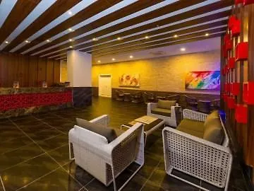 Hotel Dream World Hill Sidé